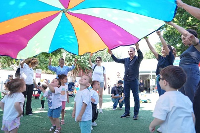 BAŞKAN KOTAN BEBEK PARKI’NDA ÇOCUKLARLA BULUŞTU